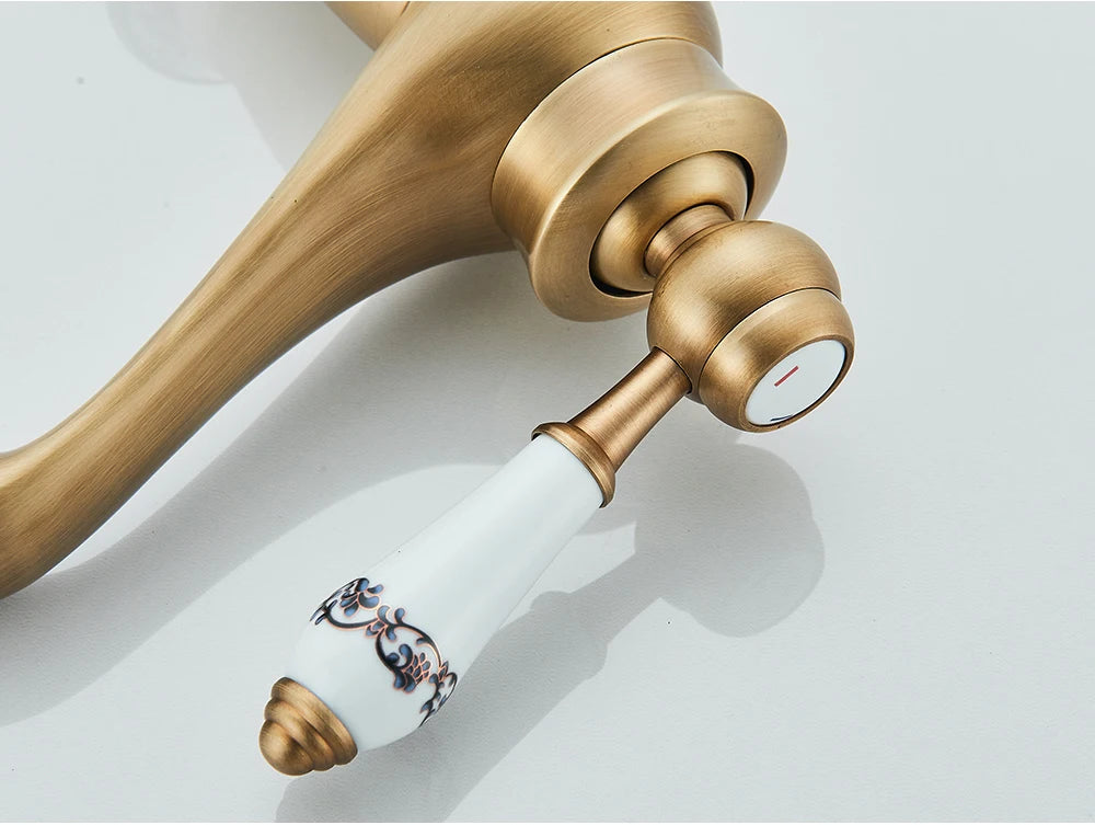 Kitchen Sink Faucets Antique Brass Single Handle Kitchen Basin Faucets Deck Mounted Hot & Cold Water Mixer Basin Sink Taps