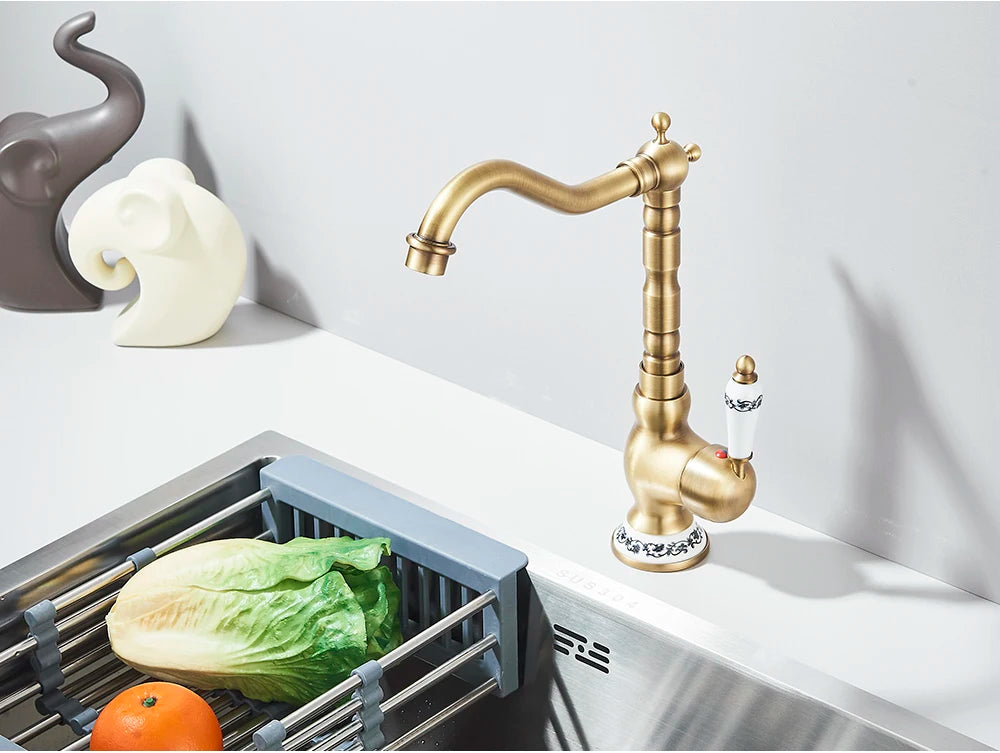 Kitchen Sink Faucets Antique Brass Single Handle Kitchen Basin Faucets Deck Mounted Hot & Cold Water Mixer Basin Sink Taps